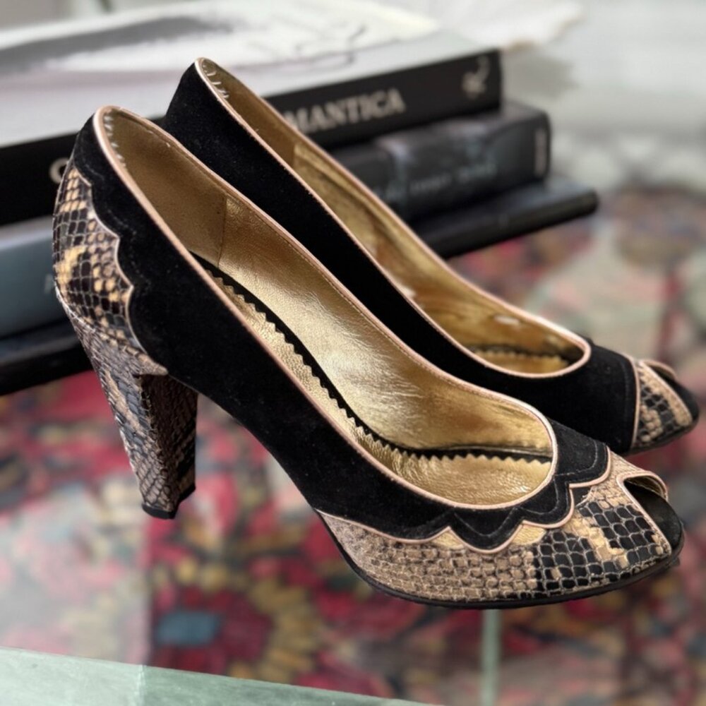 Marc by Marc Jacobs Peep‎ Toe Heels Black Suede SnakeSkin Print Sz EU 38 US 7.5